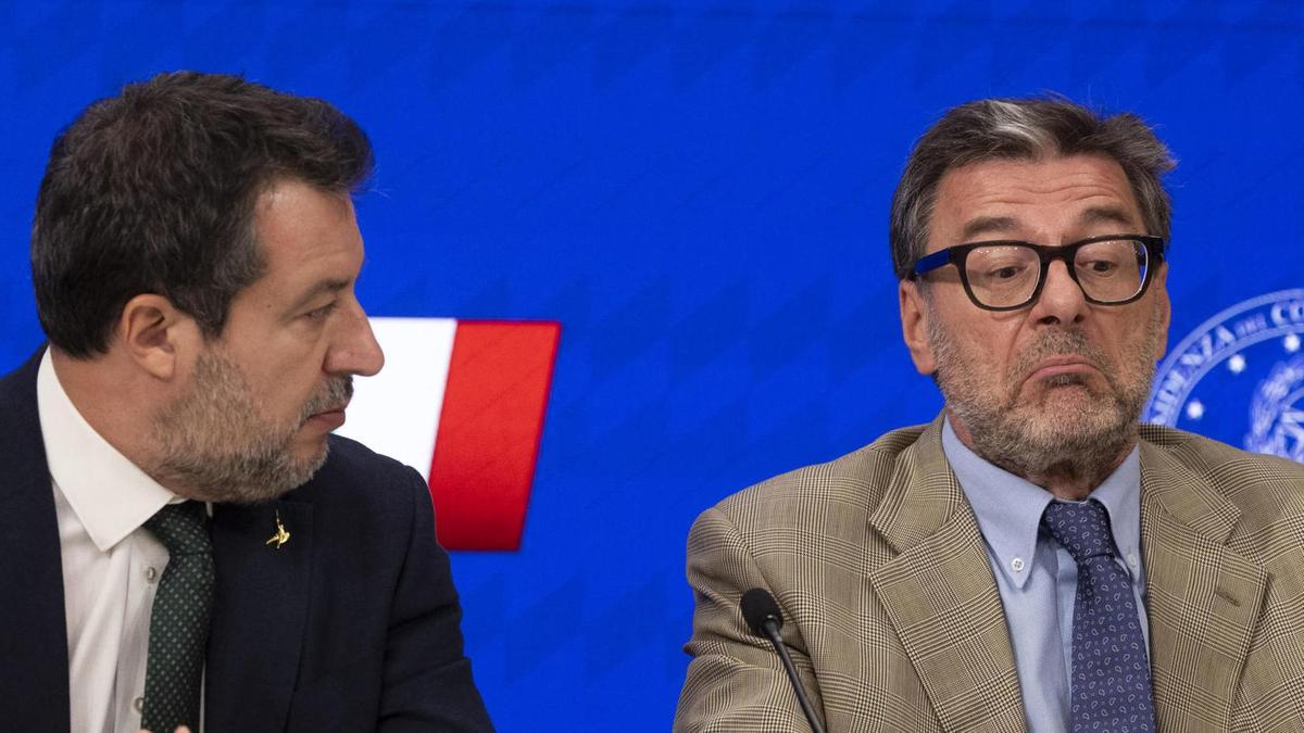 Scontro tra governo e banche sugli extraprofitti: Giorgetti assicura che il prelievo sarà sostenibile