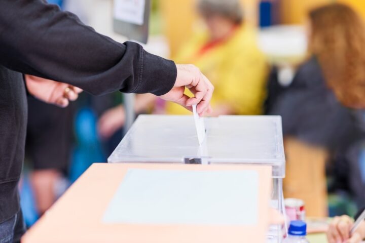 Sei milioni di italiani possono votare il 4 dicembre, ma la maggioranza non ne è a conoscenza