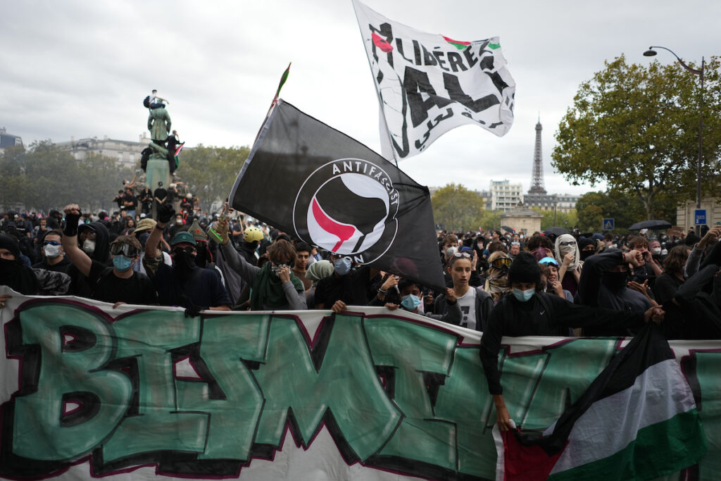 Settemila novecento cinquanta persone fermate durante le proteste studentesche in Francia