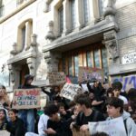 Studenti alla Sorbonne protestano contro i tagli ai fondi per l'istruzione e il caro vita