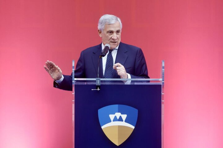 Tajani sostiene il CPI e respinge le critiche di Trump sulla Corte penale internazionale