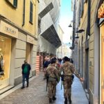 Timori e assenza di persone a Como in attesa di attacchi e saccheggi non realizzati