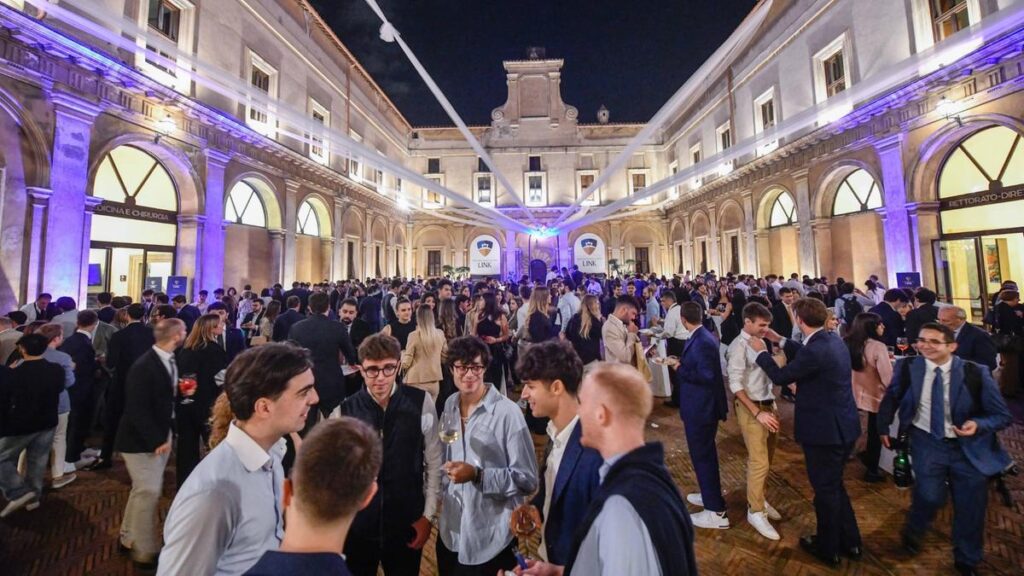Torna “60 under 30”: giovani leader confrontano la politica attuale a Roma il 9 ottobre