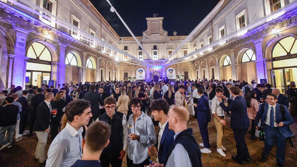 Torna “60 under 30”: giovani leader confrontano la politica attuale a Roma il 9 ottobre