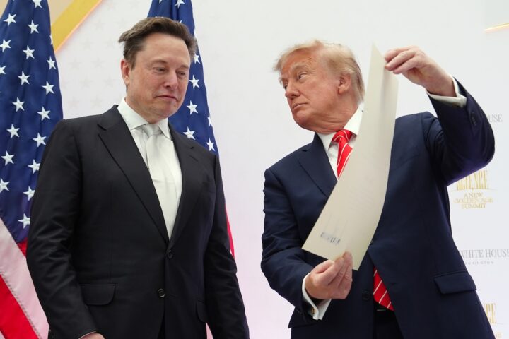 Trump chiede a Musk di rimuovere i limiti a Starlink per l'Ucraina