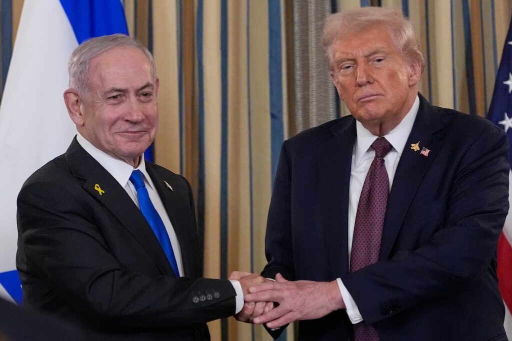 Trump sostiene Netanyahu per le elezioni israeliane del 27 ottobre nonostante la guerra in Iran