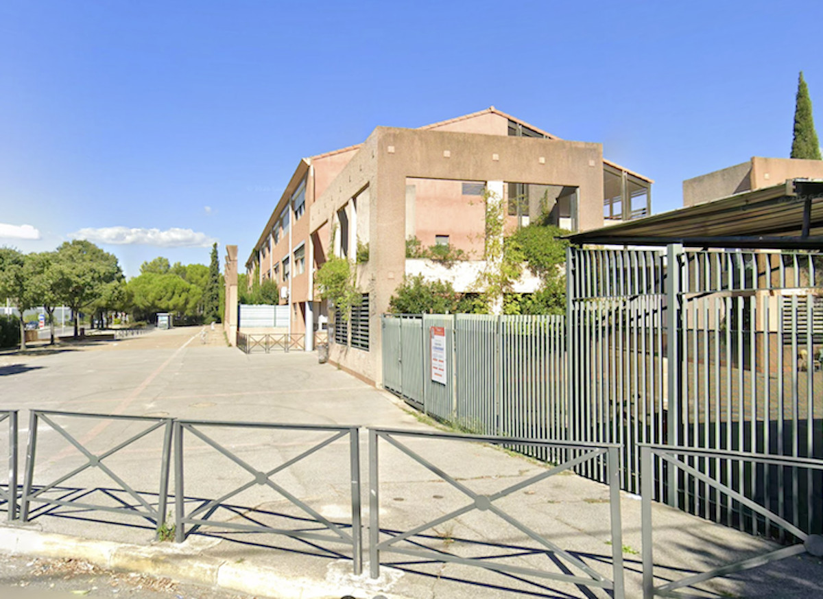 Uno studente di 14 anni spara al preside e a una professoressa della scuola media Lakanal ad Aubagne