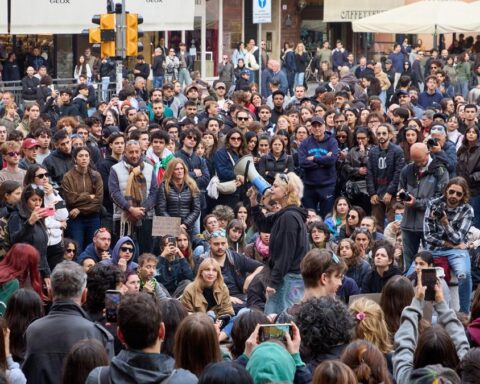 Youssef Siher rilasciato: le critiche a governo e magistratura rivelano complessità dei disordini di Milano